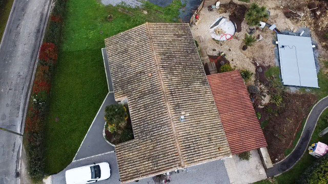 Nettoyage toiture maison avant 1